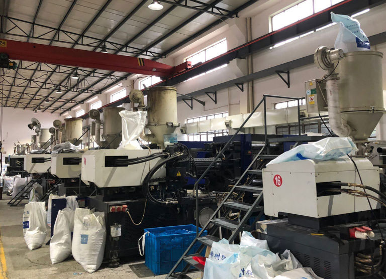 factory machinary image 3